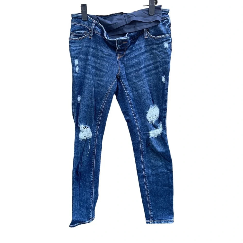 OLD NAVY MATERNITY ROCKSTAR SUPER SKINNY JEANS